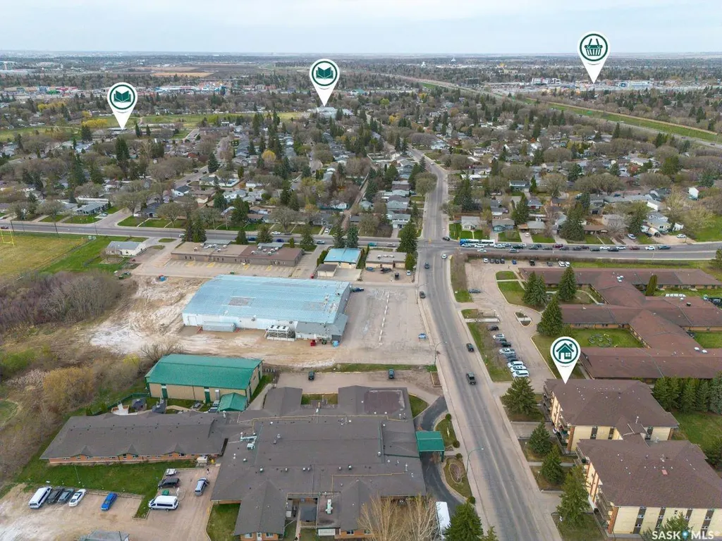 2013 Arlington Avenue Saskatoon SK S7J 2H6