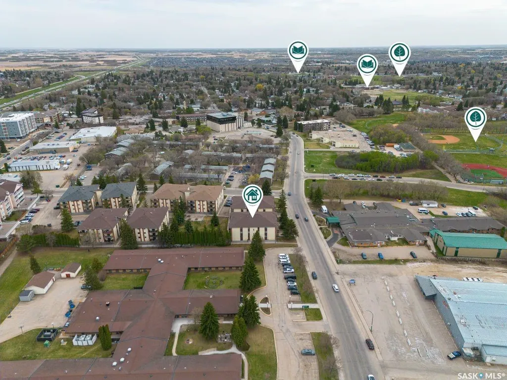 2013 Arlington Avenue Saskatoon SK S7J 2H6