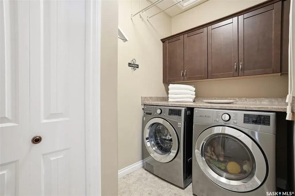 139 Pulles Crescent Saskatoon SK S7R 0B4