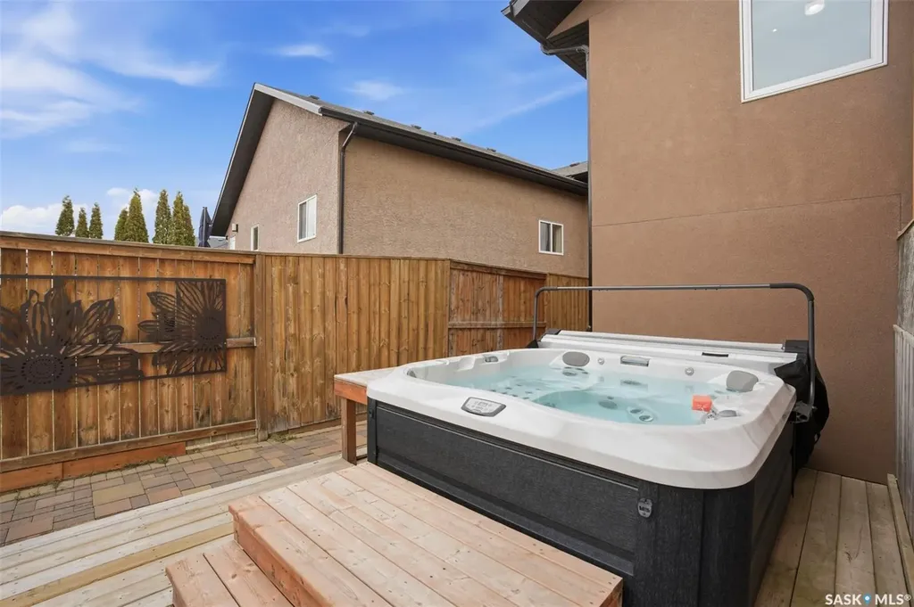 139 Pulles Crescent Saskatoon SK S7R 0B4