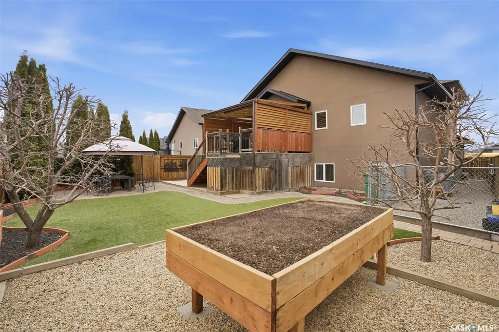 139 Pulles Crescent Saskatoon SK S7R 0B4