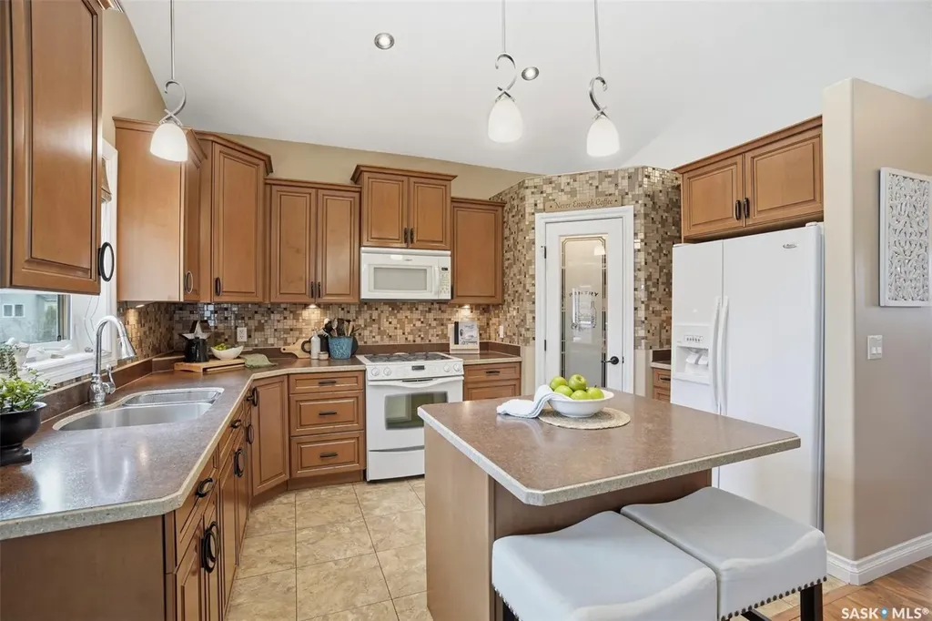 139 Pulles Crescent Saskatoon SK S7R 0B4