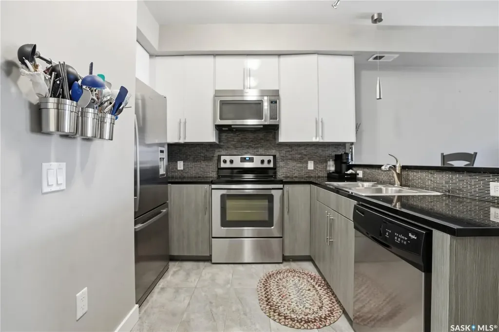 2255 Angus Street Regina SK S4T 2A3