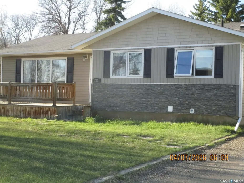 222 Westview Drive Coronach SK S0H 0Z0