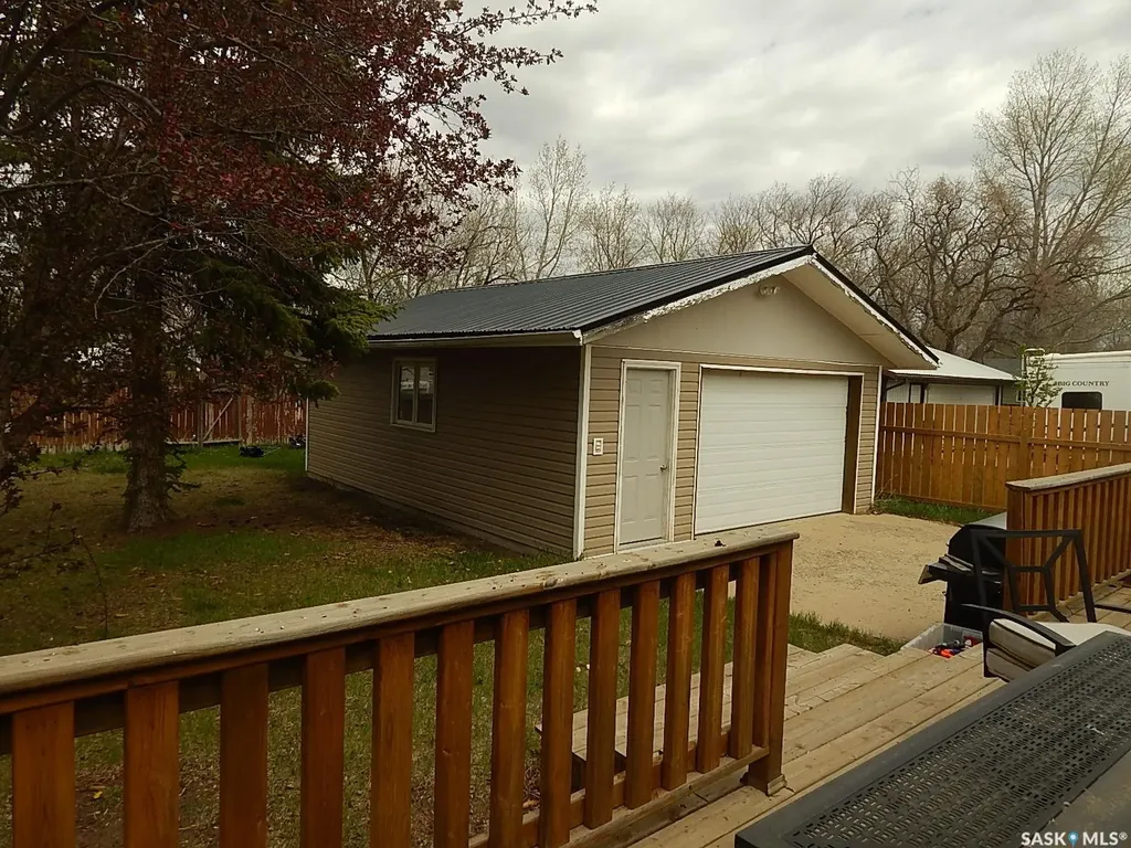 222 Westview Drive Coronach SK S0H 0Z0