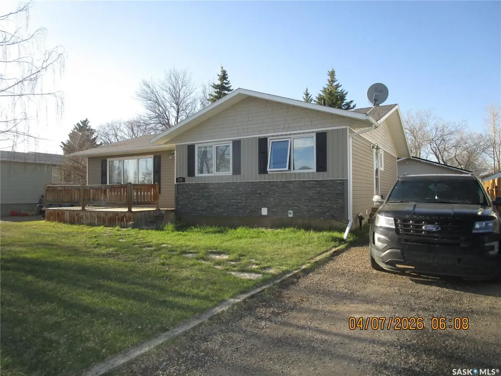 222 Westview Drive Coronach SK S0H 0Z0