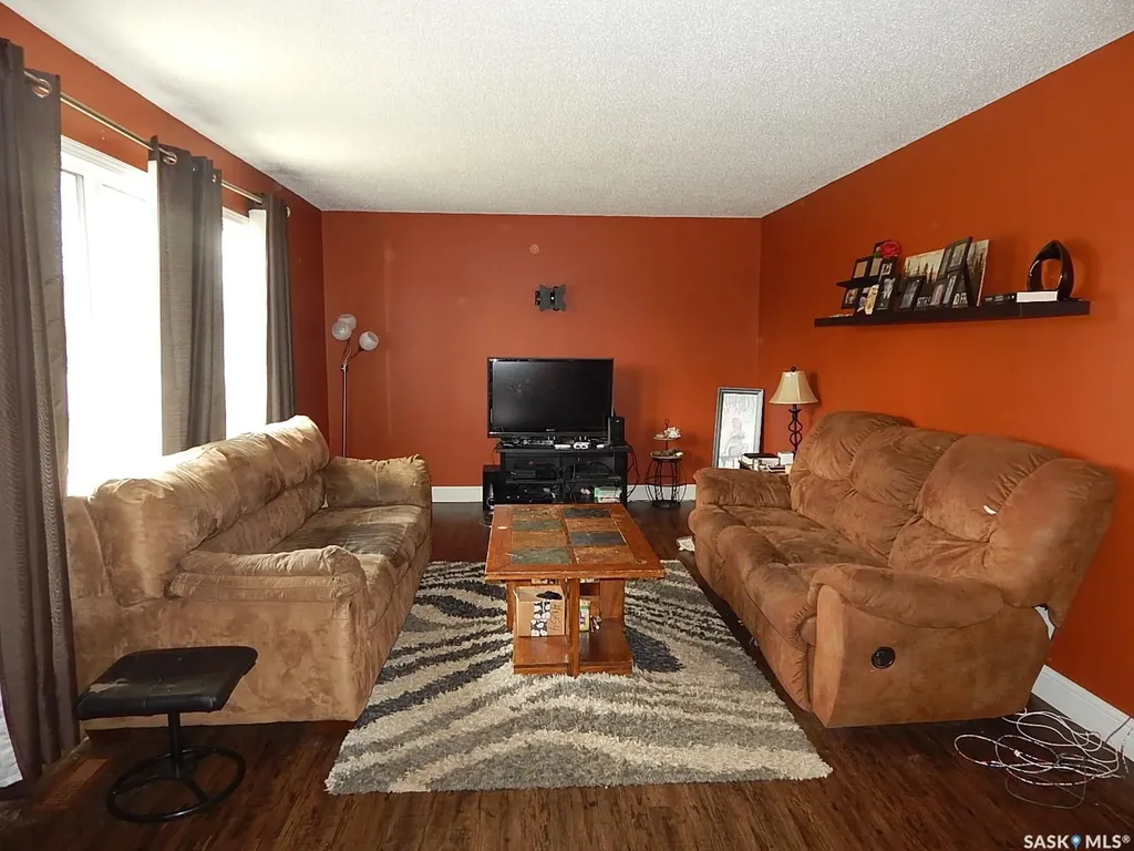 222 Westview Drive Coronach SK S0H 0Z0