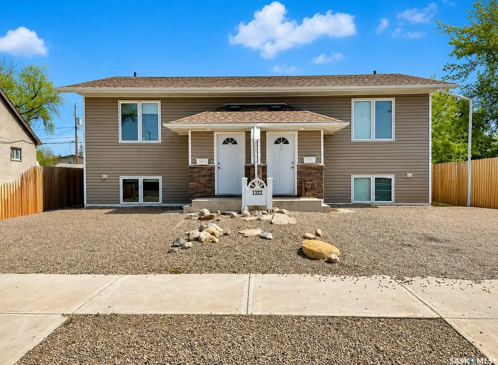 1322 107th Street North Battleford SK S9A 1Z7