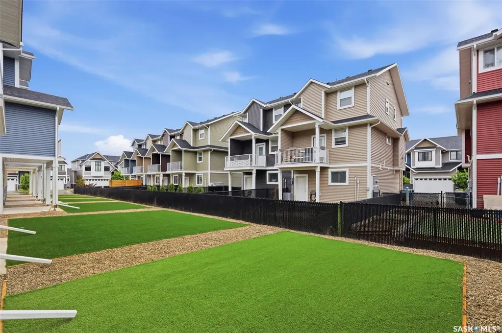 3220 11th Street W Saskatoon SK S7M 5M4