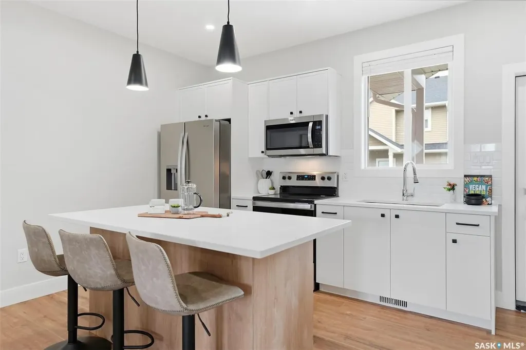 3220 11th Street W Saskatoon SK S7M 5M4