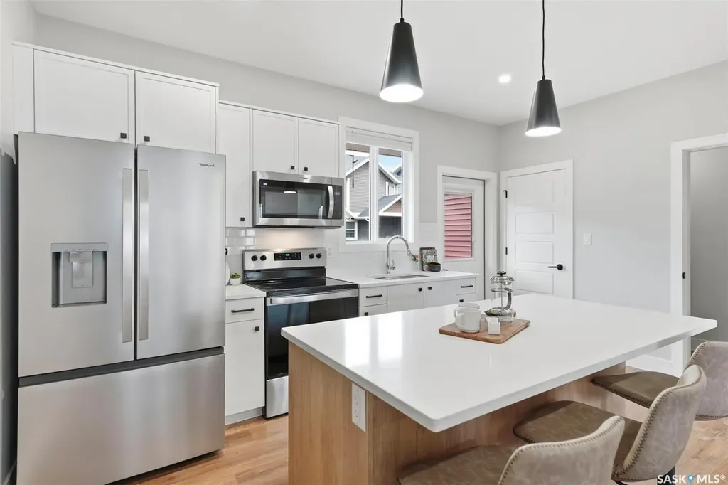 3220 11th Street W Saskatoon SK S7M 5M4