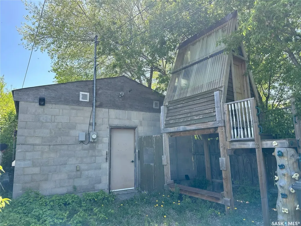 262 3rd Avenue W Melville SK S0A 2P0