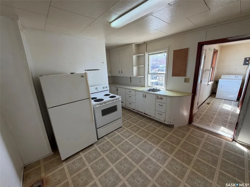 639 Albert Street Hudson Bay SK S0E 0Y0