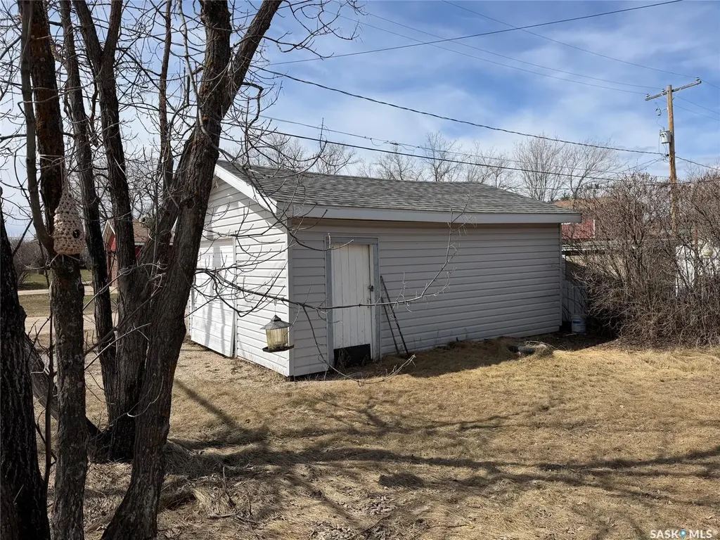 639 Albert Street Hudson Bay SK S0E 0Y0