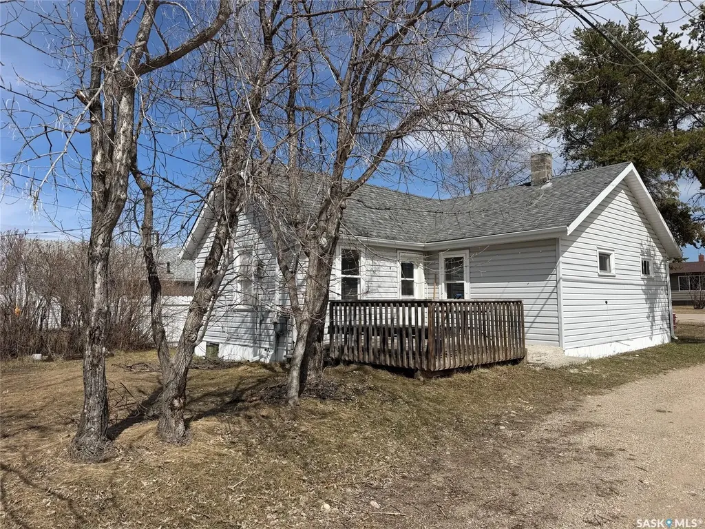639 Albert Street Hudson Bay SK S0E 0Y0