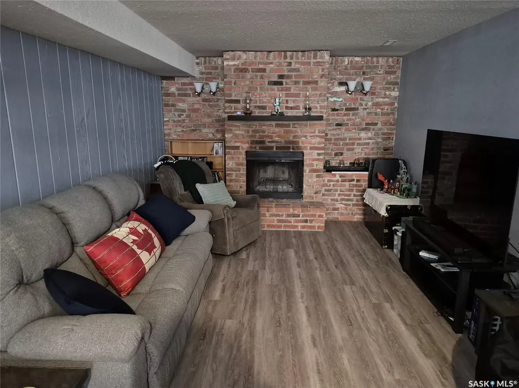 246 Battleford Trail Swift Current SK S9H 4J5