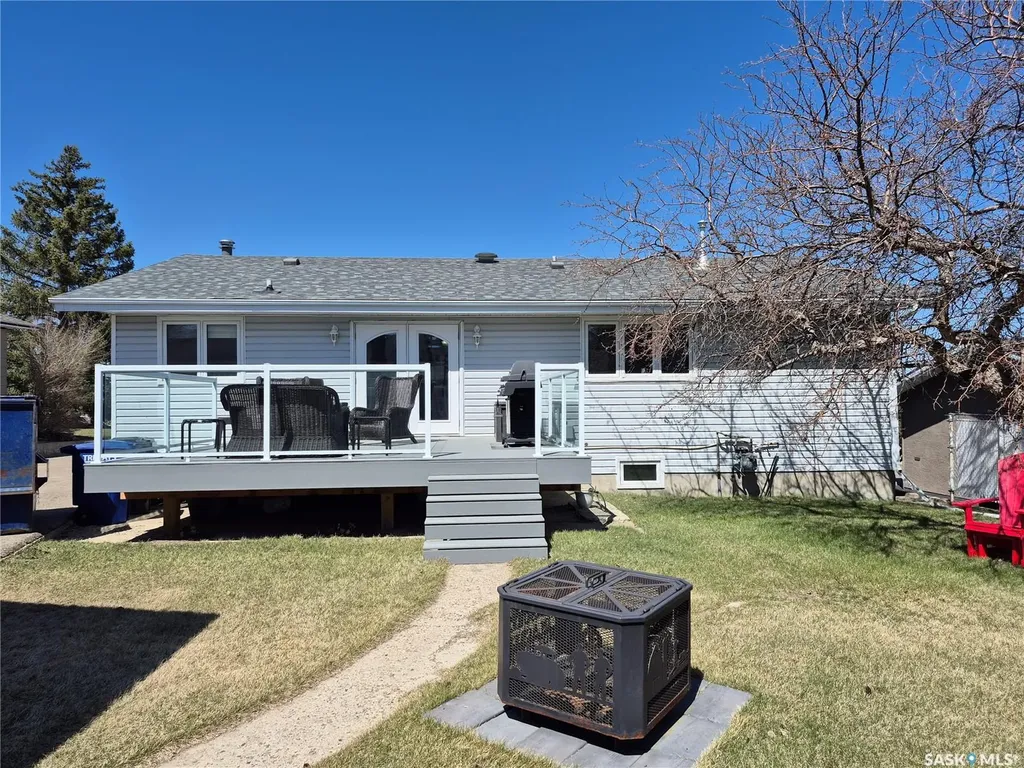 246 Battleford Trail Swift Current SK S9H 4J5