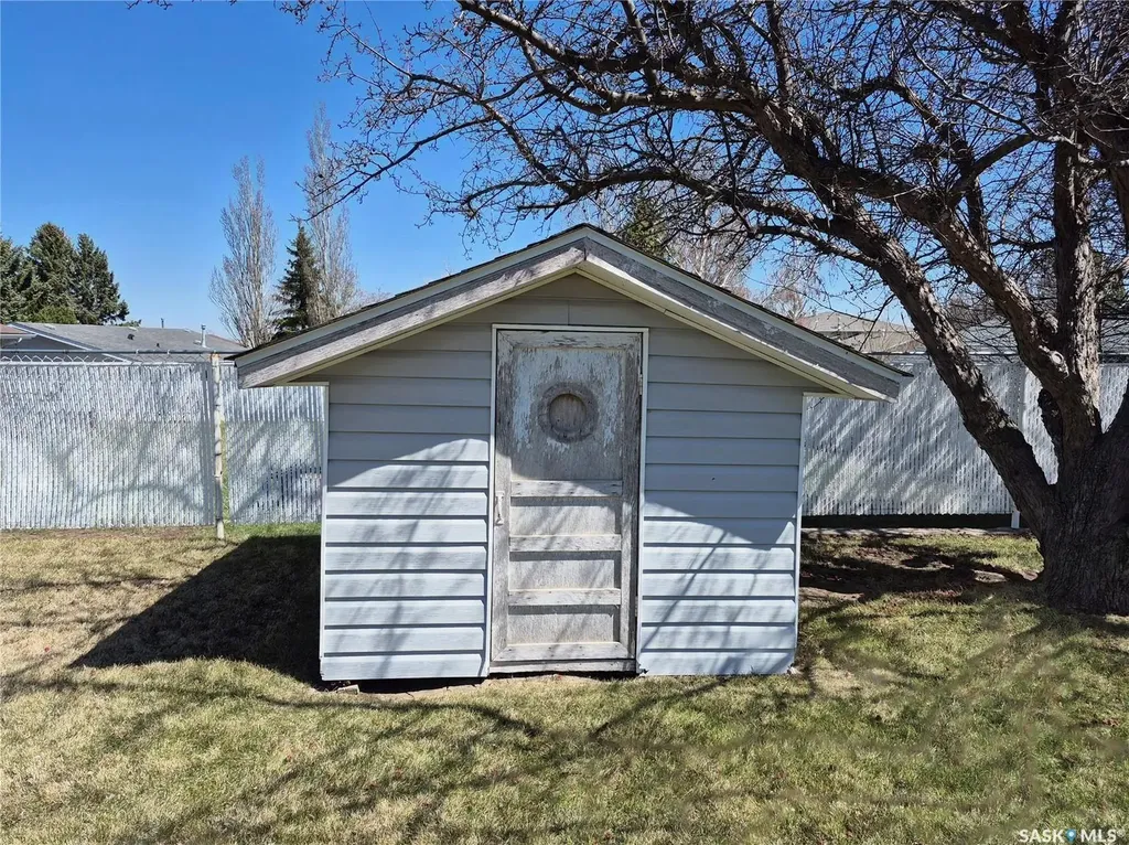 246 Battleford Trail Swift Current SK S9H 4J5