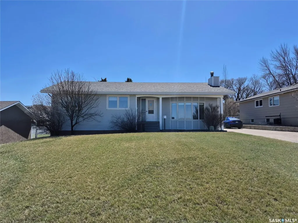 246 Battleford Trail Swift Current SK S9H 4J5