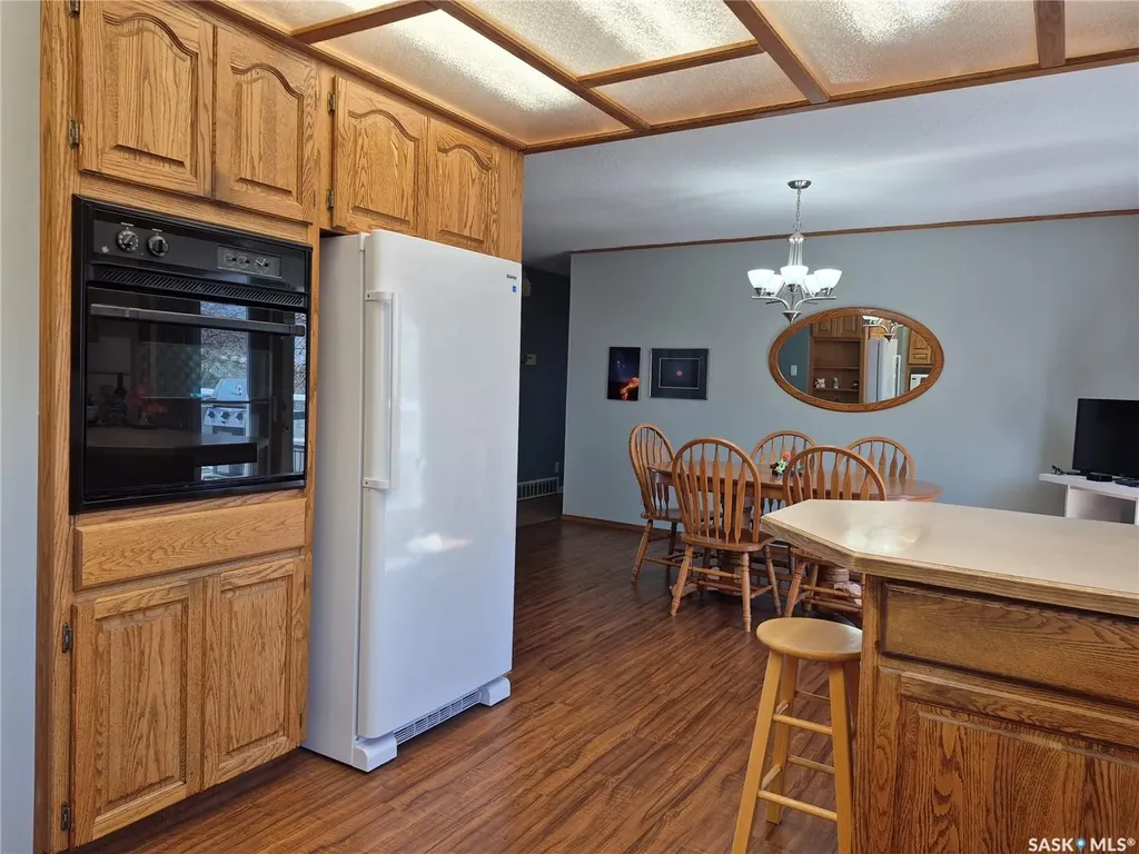 246 Battleford Trail Swift Current SK S9H 4J5