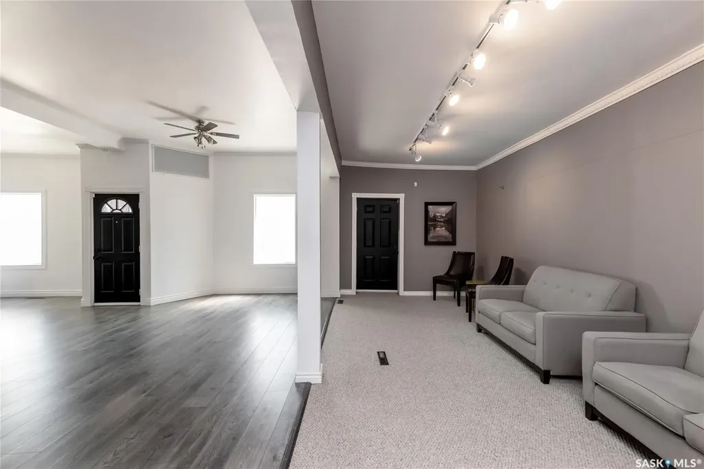 311 F Avenue S Saskatoon SK S7M 1T7