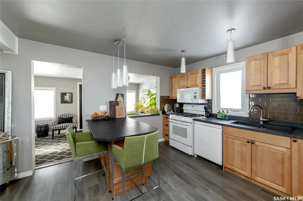 311 F Avenue S Saskatoon SK S7M 1T7