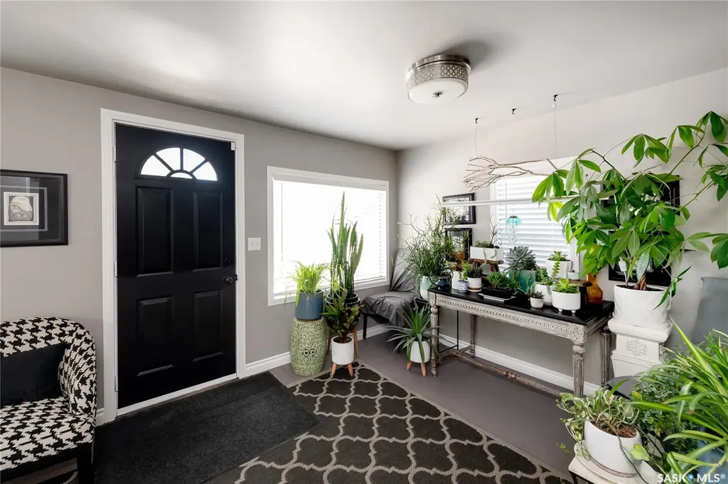 311 F Avenue S Saskatoon SK S7M 1T7