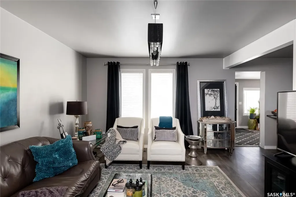 311 F Avenue S Saskatoon SK S7M 1T7