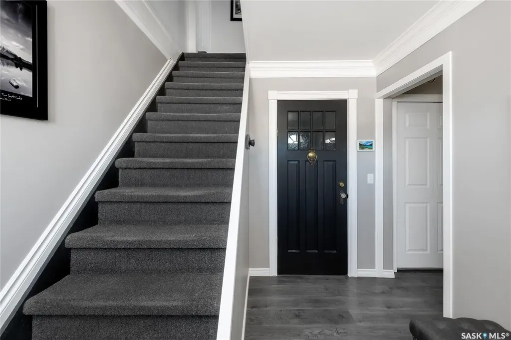 311 F Avenue S Saskatoon SK S7M 1T7