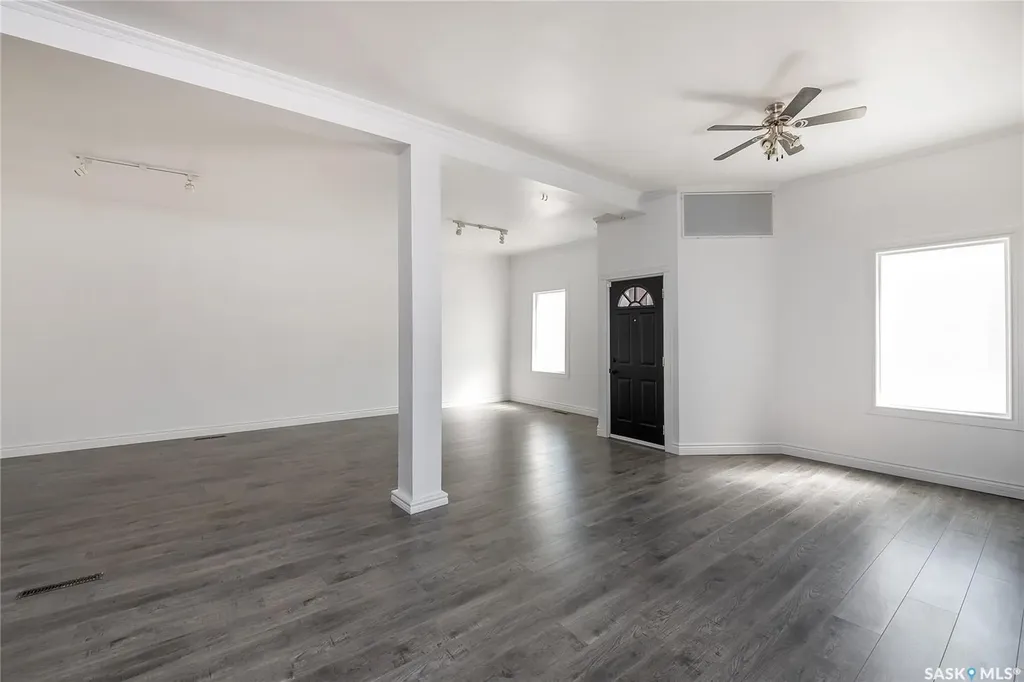 311 F Avenue S Saskatoon SK S7M 1T7