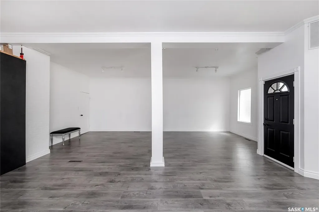 311 F Avenue S Saskatoon SK S7M 1T7
