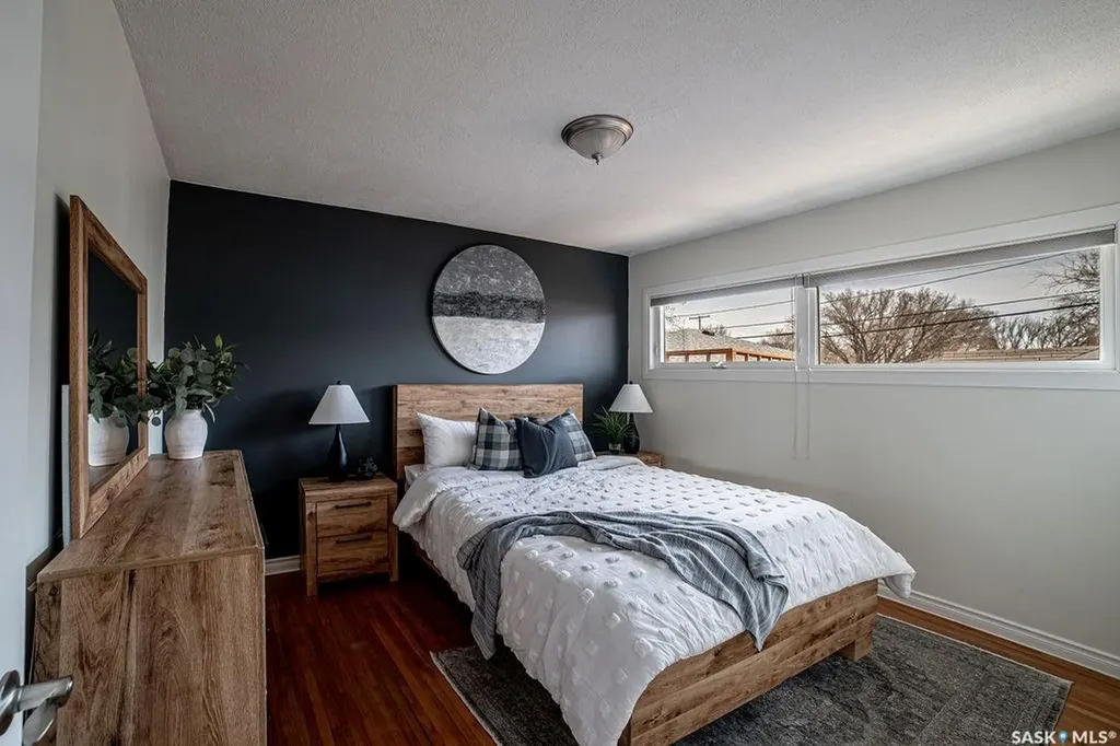 3807 Lakeview Avenue Regina SK S4S 1H3