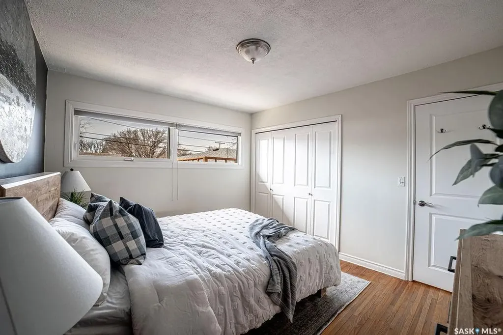 3807 Lakeview Avenue Regina SK S4S 1H3