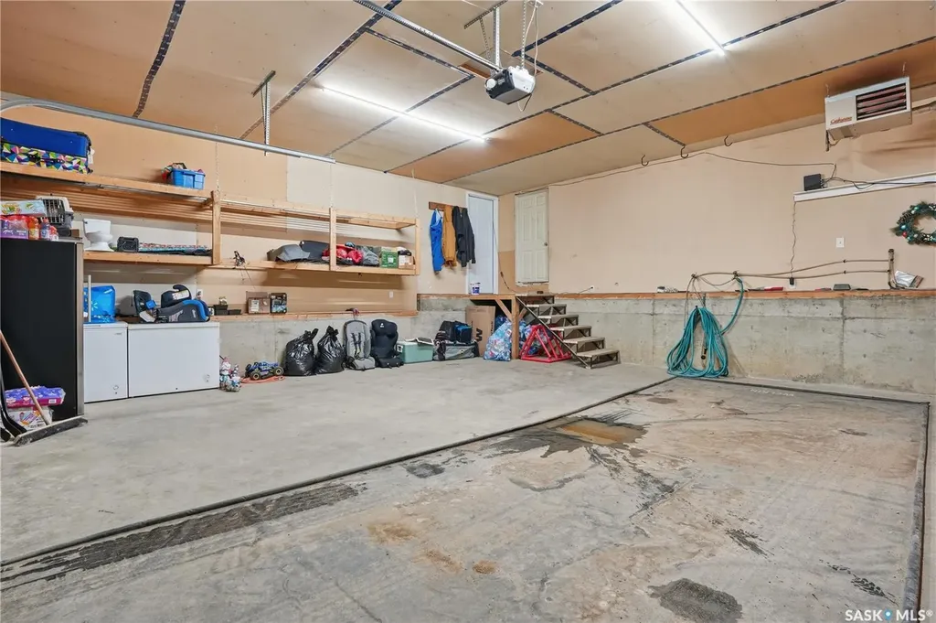 1068 Athabasca Street W Moose Jaw SK S6H 2E6
