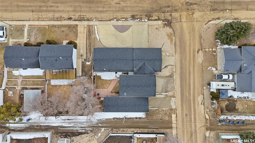 1068 Athabasca Street W Moose Jaw SK S6H 2E6