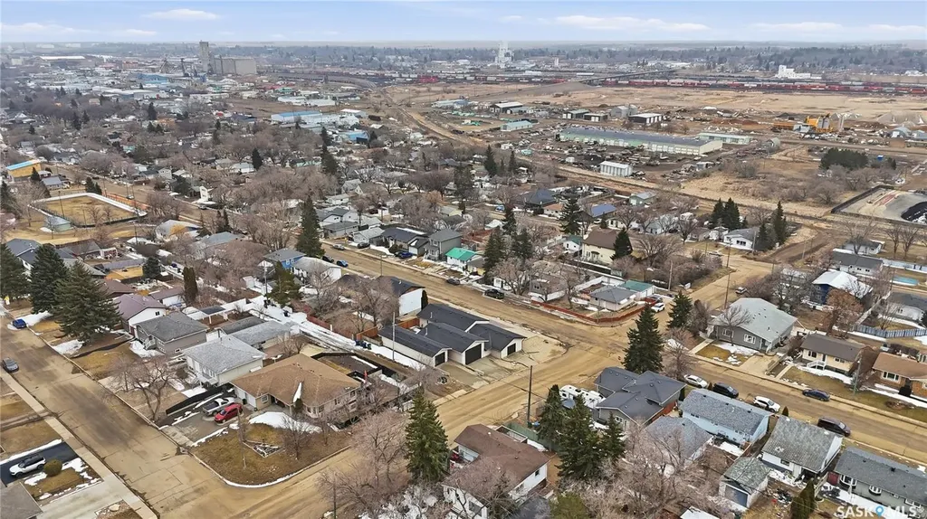 1068 Athabasca Street W Moose Jaw SK S6H 2E6