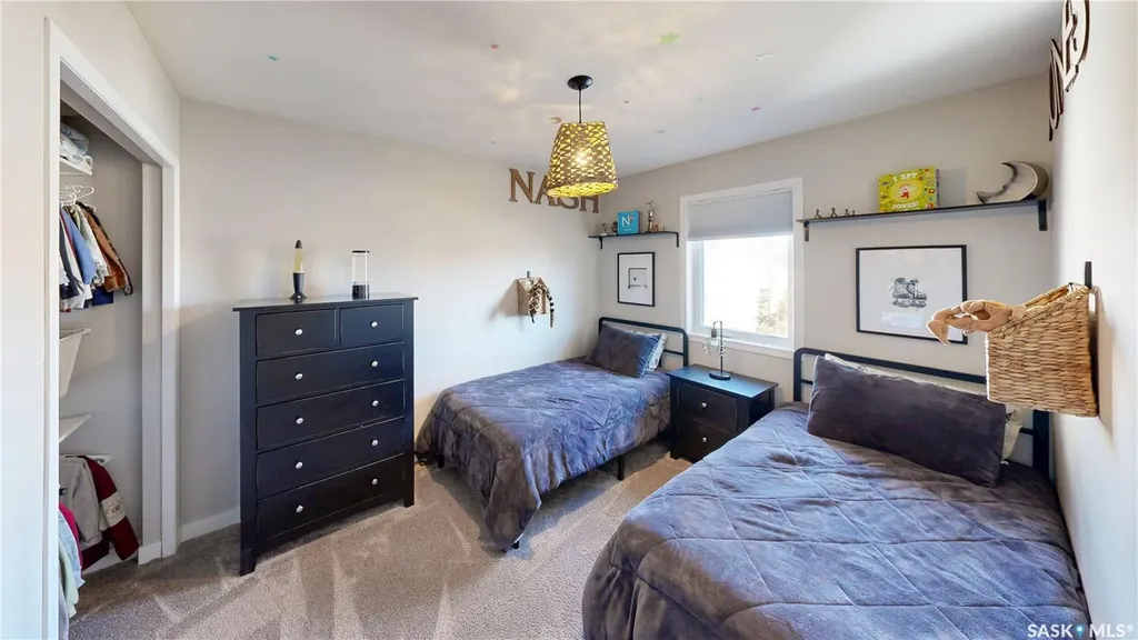 7014 Wascana Cove Drive Regina SK S4V 3E9