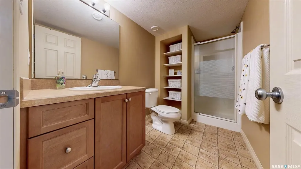 7014 Wascana Cove Drive Regina SK S4V 3E9