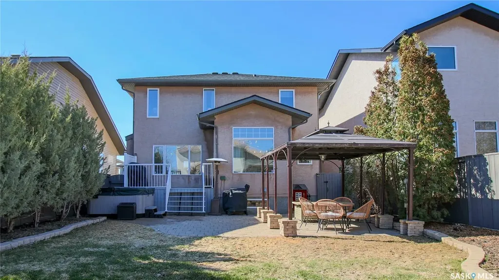 7014 Wascana Cove Drive Regina SK S4V 3E9
