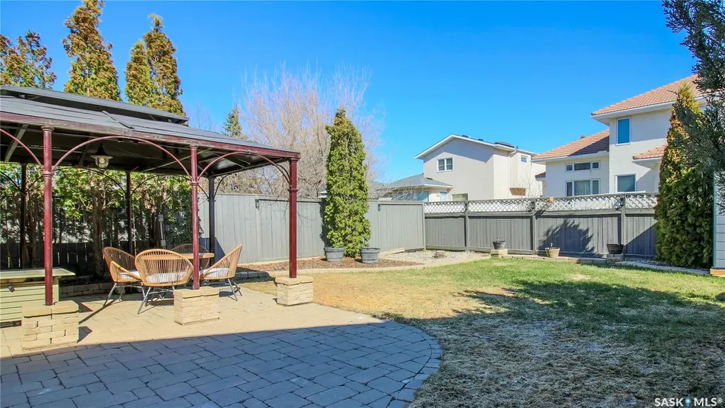 7014 Wascana Cove Drive Regina SK S4V 3E9