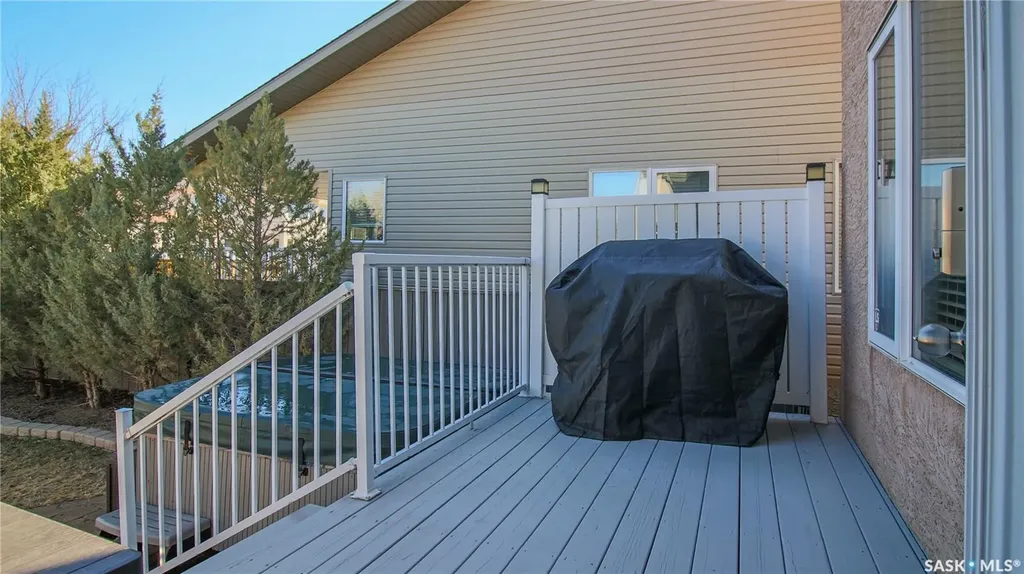 7014 Wascana Cove Drive Regina SK S4V 3E9