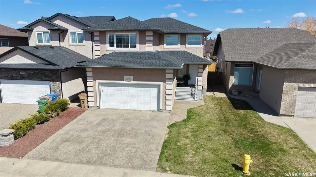 7014 Wascana Cove Drive Regina SK S4V 3E9