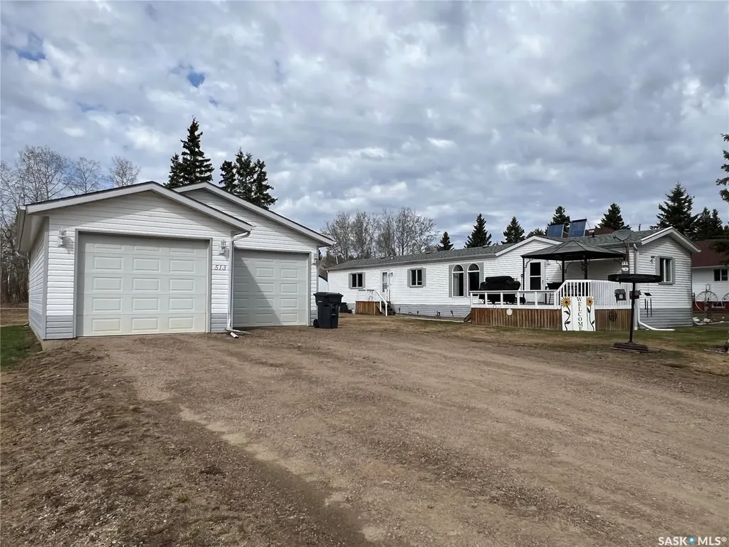 513 3rd Street NW Goodsoil SK S0M 1A0