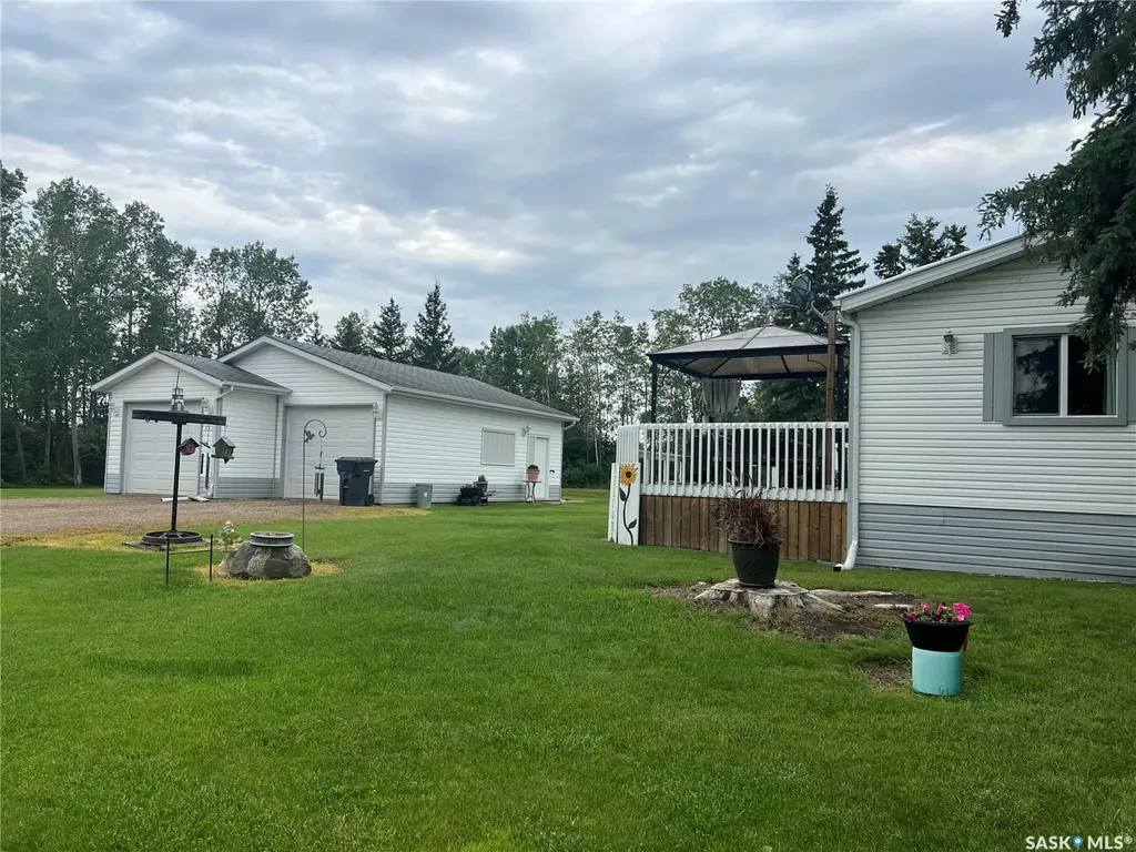 513 3rd Street NW Goodsoil SK S0M 1A0