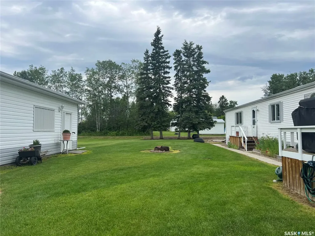 513 3rd Street NW Goodsoil SK S0M 1A0
