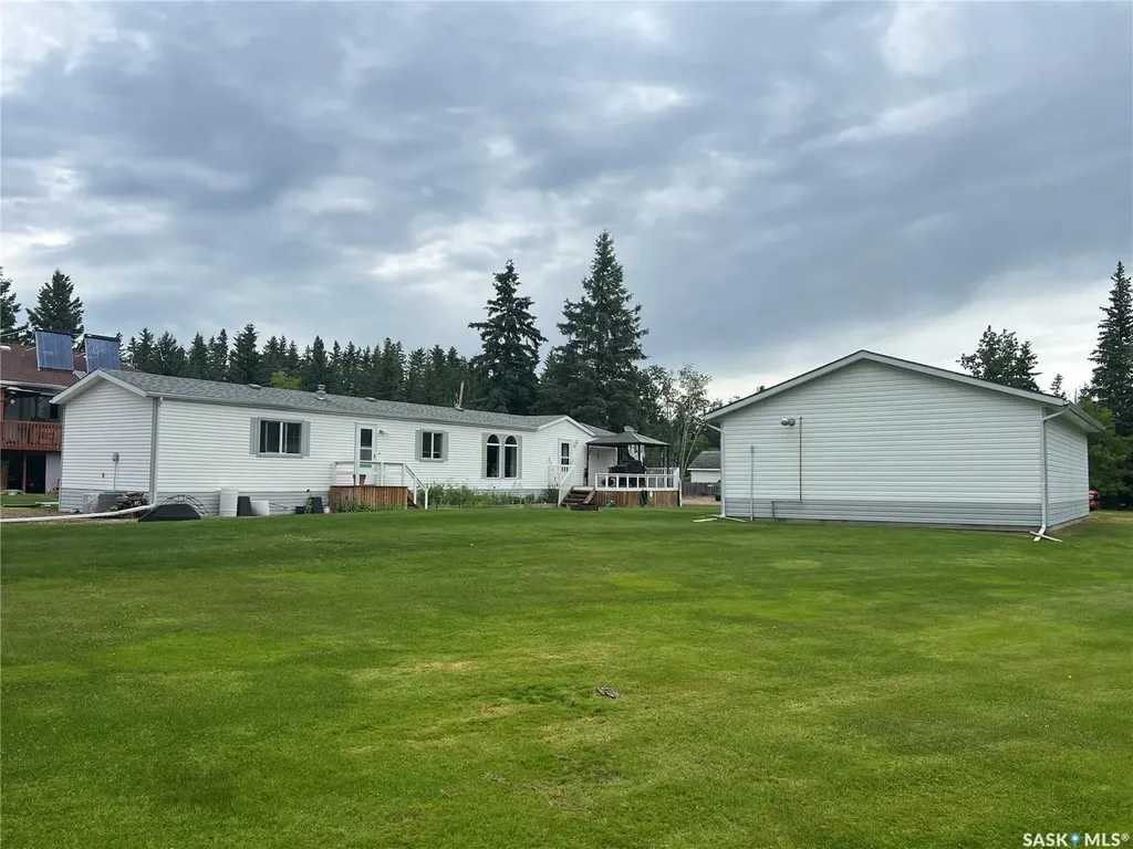 513 3rd Street NW Goodsoil SK S0M 1A0