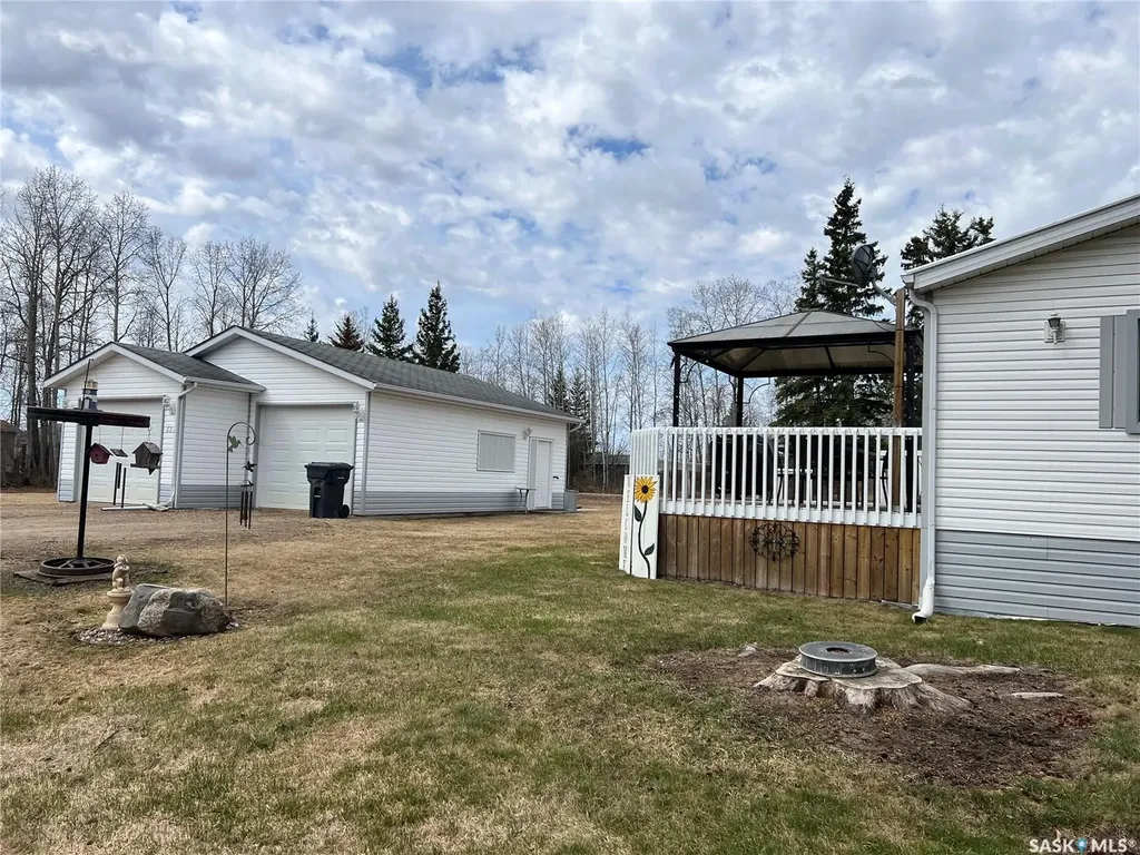 513 3rd Street NW Goodsoil SK S0M 1A0