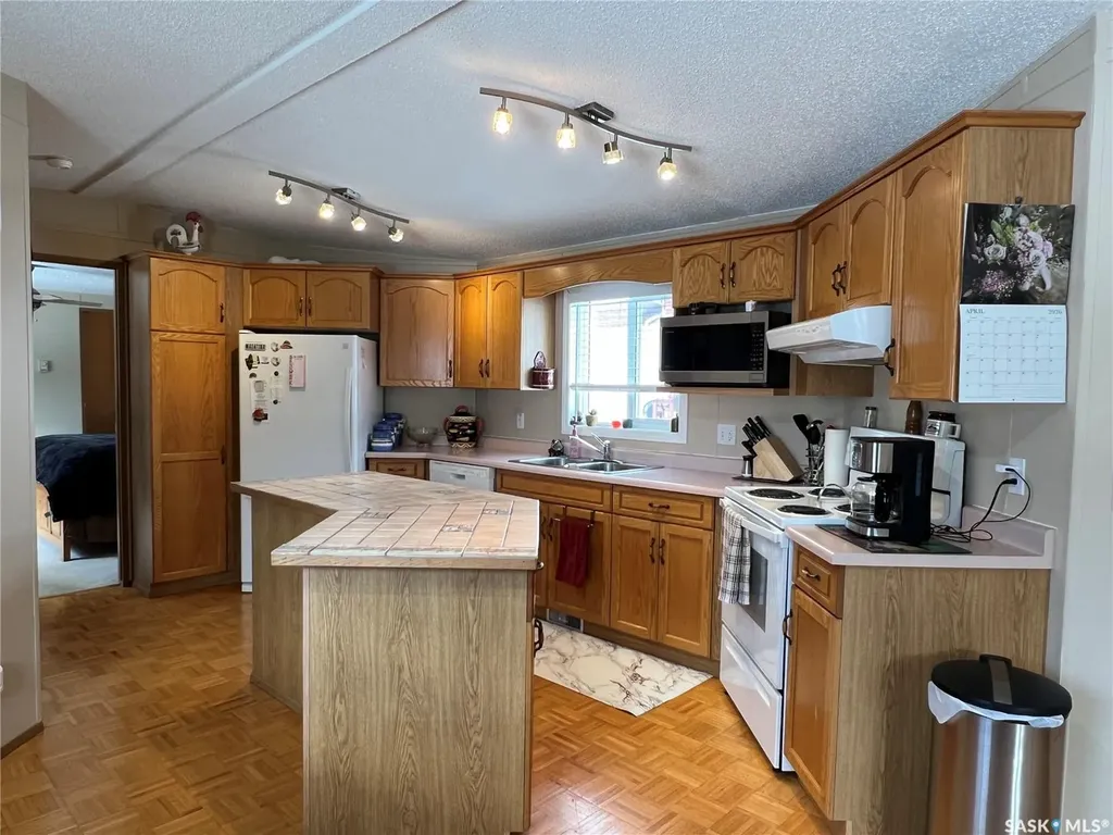 513 3rd Street NW Goodsoil SK S0M 1A0