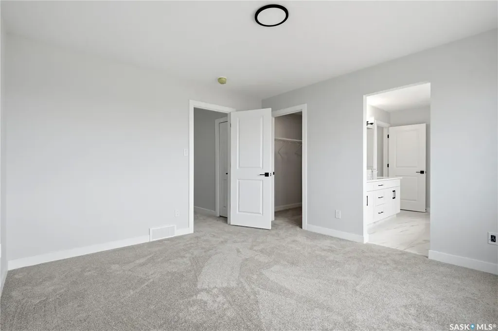 3180 Favel Drive Regina SK S4V 4C7