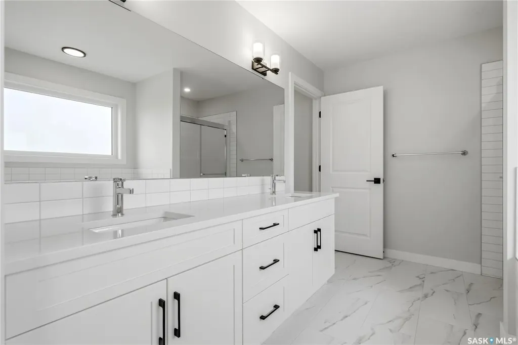 3180 Favel Drive Regina SK S4V 4C7